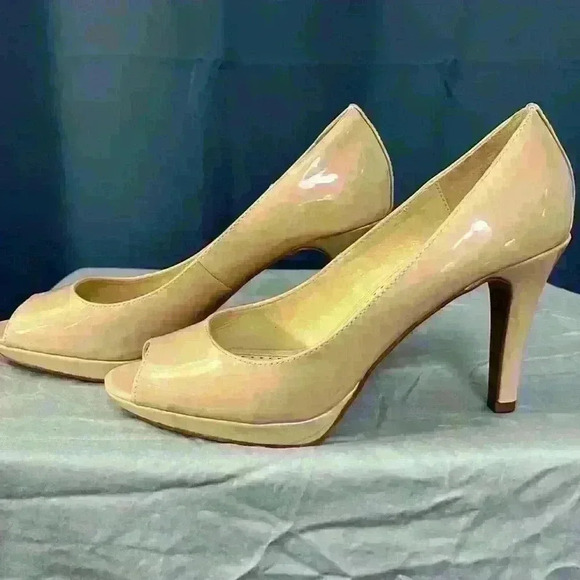 Adrienne Vittadini Gervin-1 Nude SlipOn Heels - Picture 4 of 6